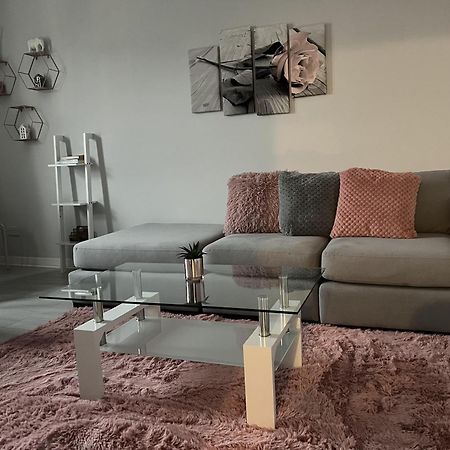 Captivating 2-Bed Apartment In Керкколди Экстерьер фото